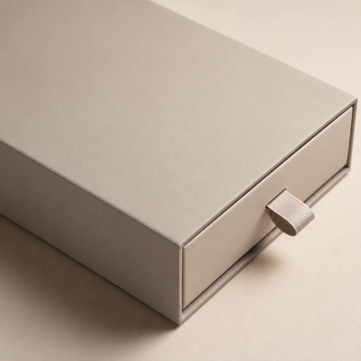 Matte lamination on cosmetic packaging